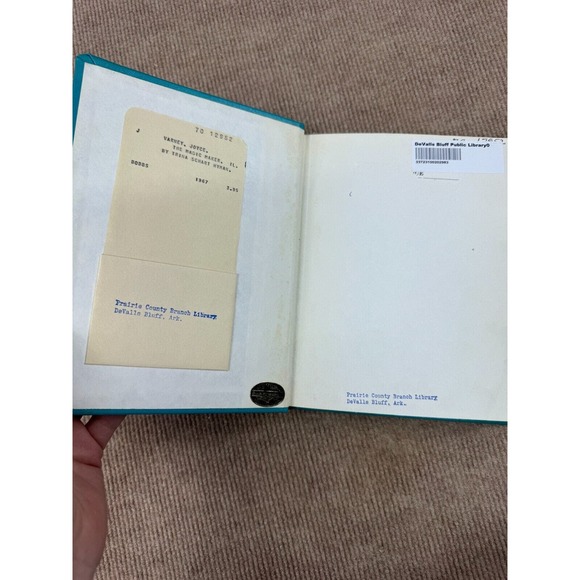 Vintage 1966 The Magic Maker by Joyce Varney Second Printing Hardcover Book - Picture 5 of 9